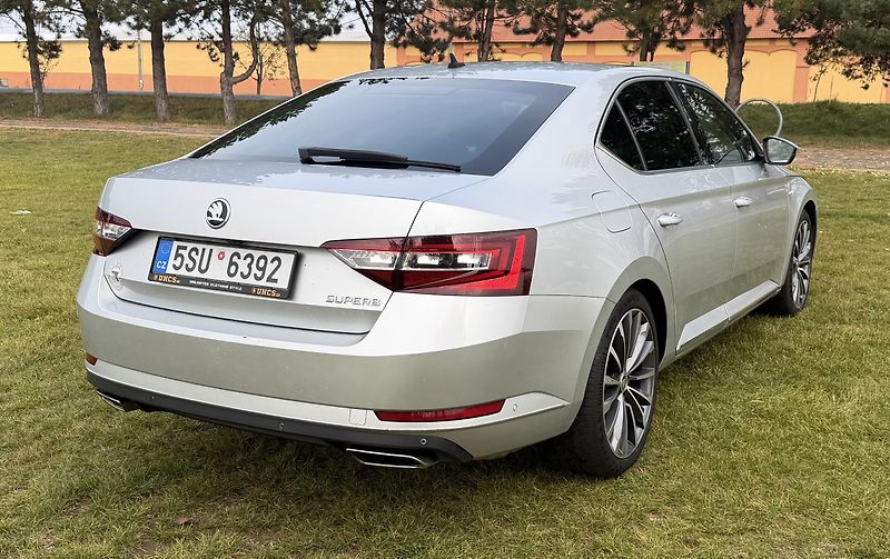 Škoda Superb (2017) - fotka 4 z 34