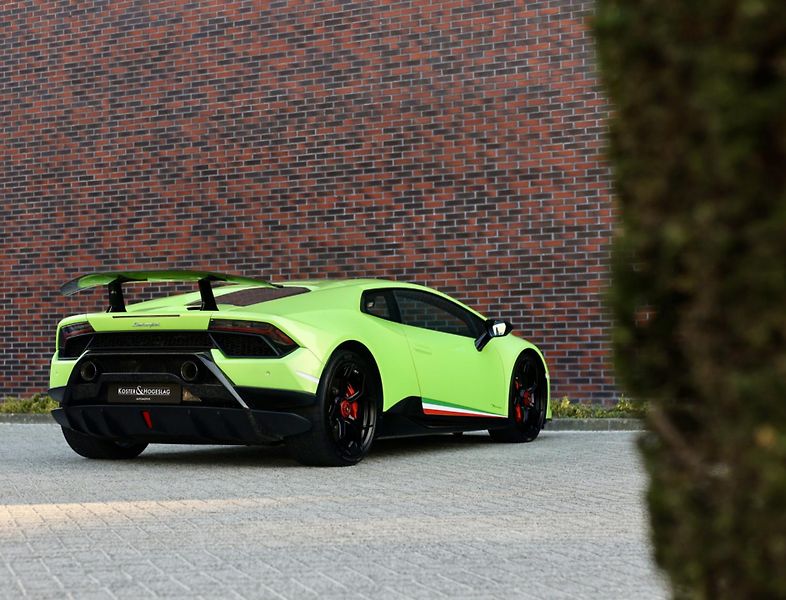 Lamborghini Huracán (2018) 5.2 V10 Performante 470KW - fotka 17 z 74