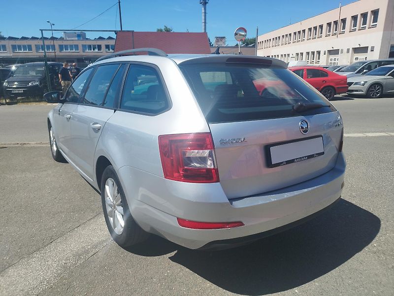Škoda Octavia III.1.6TDI,volat-608 081 843 - fotka 5 z 16