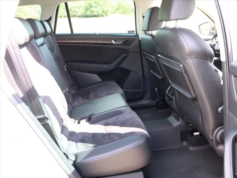 Škoda Kodiaq 2,0 TDI 147kW DSG Scout 4x4 CZ - fotka 14 z 35