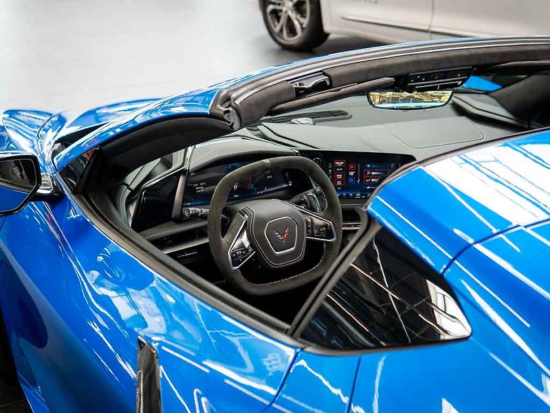 Chevrolet Corvette (2026) 6.2 Stingray 3LT Z51 Facelift - fotka 44 z 46