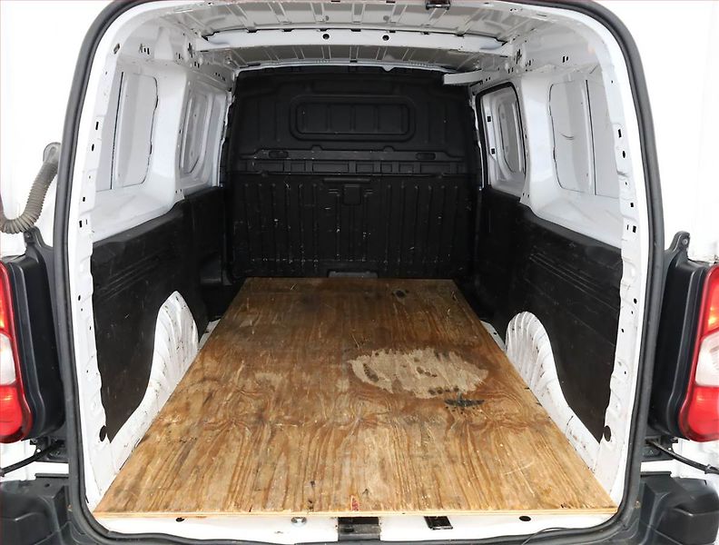 Toyota ProAce City (2020) Maxi 1.5 D-4D, ČR, DPH - fotka 19 z 19