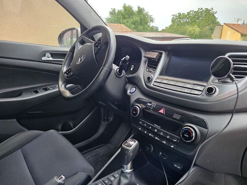 Hyundai Tucson (2016) 1.7-1MAJ.-TOP STAV-NAVI-KAMERA - fotka 6 z 12