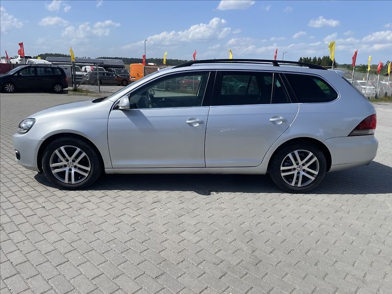 Volkswagen Golf 1,4 TSi 90kw Variant po rozvod - fotka 33 z 38