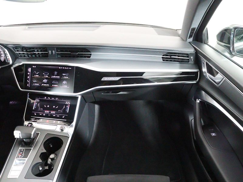 Audi A6 Avant Sline 50 TDI quattro  - fotka 20 z 28