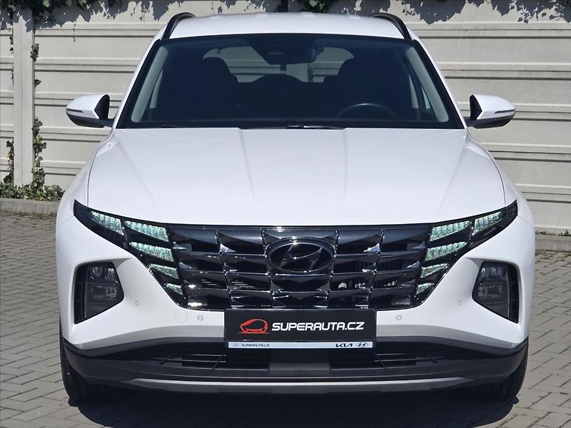 Hyundai Tucson 1,6 T-GDi 132kW 4x4 AT Style Č - fotka 2 z 26