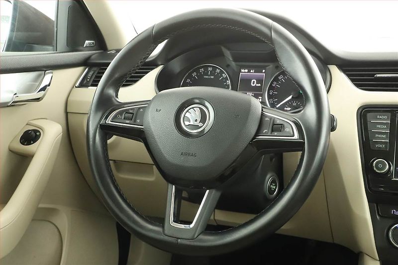 Škoda Octavia (2016) 2.0 TDI, 4X4, Automat - fotka 16 z 18