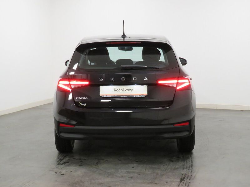 Škoda Fabia - fotka 6 z 23