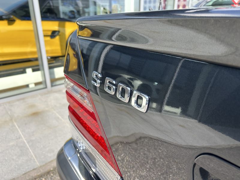 Mercedes-Benz Třídy S S 600 L V12 - fotka 8 z 34
