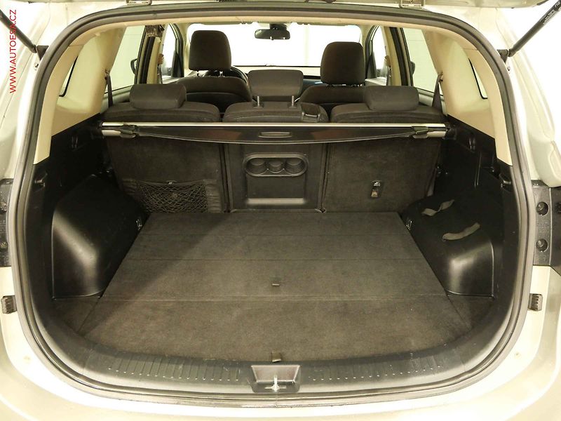 Kia Carens (2015) 1.7CRDI, ČR, AC, výhřev sed. - fotka 7 z 21