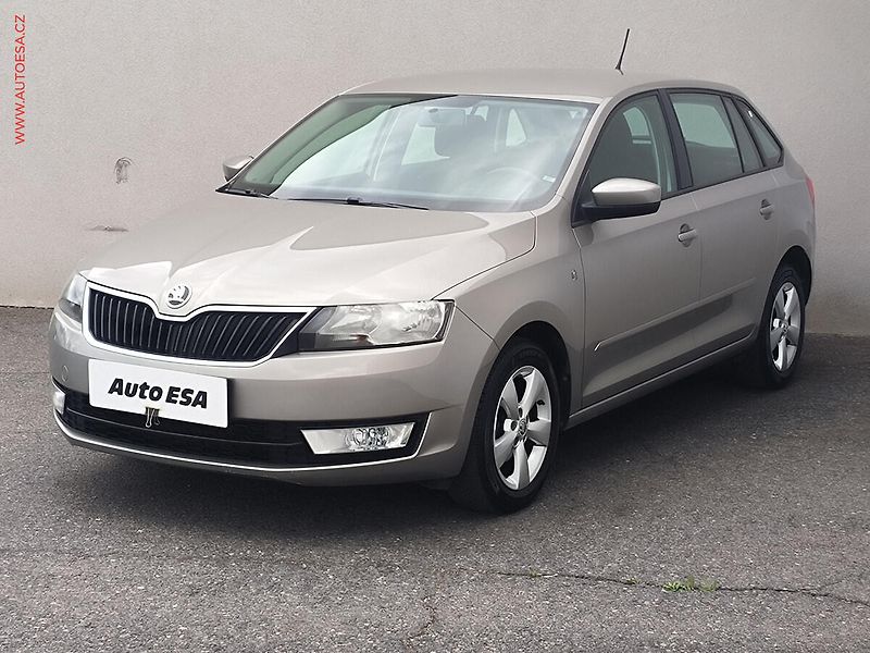 Škoda Rapid (2015) 1.2 TSi Spaceback, Ambition - fotka 3 z 16