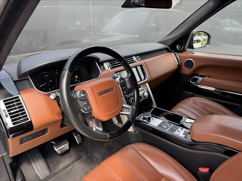 Land Rover Range Rover 4,4 SDV8 Autobiography LWB - fotka 9 z 38