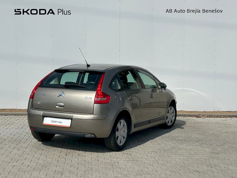 Citroën C4 (2009) 1.4i 16V 65kW - fotka 2 z 21