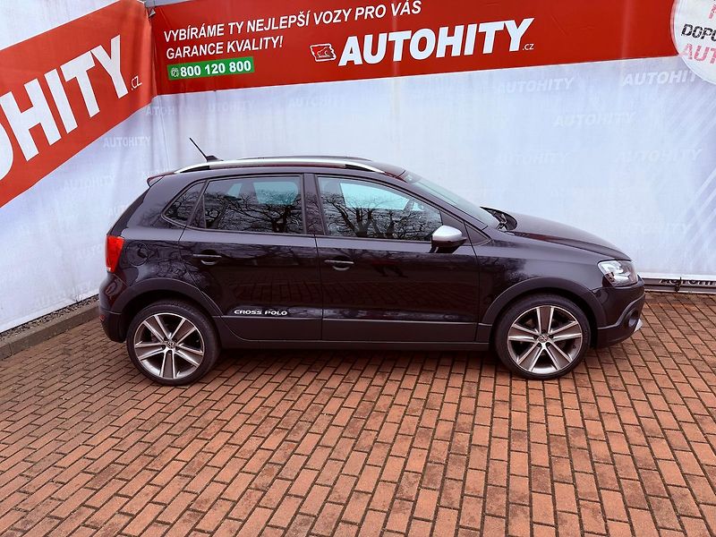 Volkswagen Polo Cross 1.2 TSi DSG, Navi - fotka 6 z 35