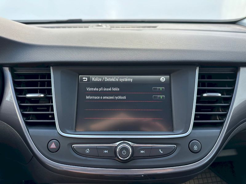 Opel Crossland X (2019) 1,2 / 81 KW / automat - fotka 12 z 30