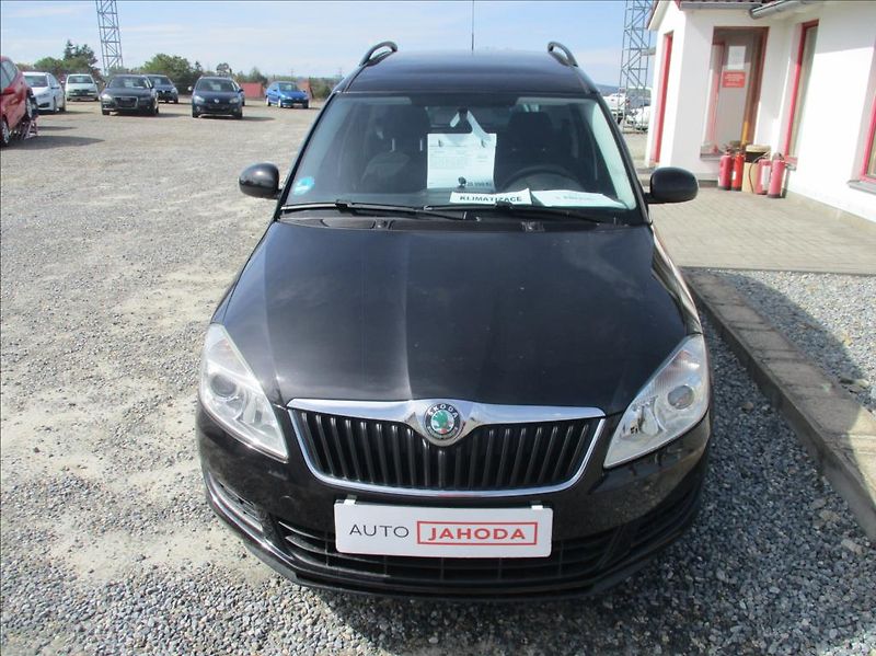 Škoda Roomster 1,2 TSi, Style, klima, servis, - fotka 2 z 27