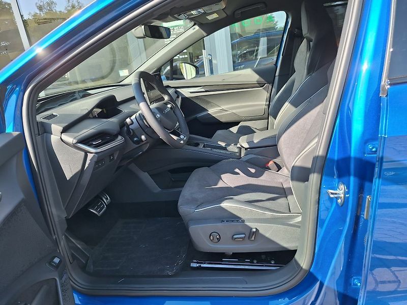 Škoda Elroq Sportline 82kWh 210kW - fotka 9 z 11