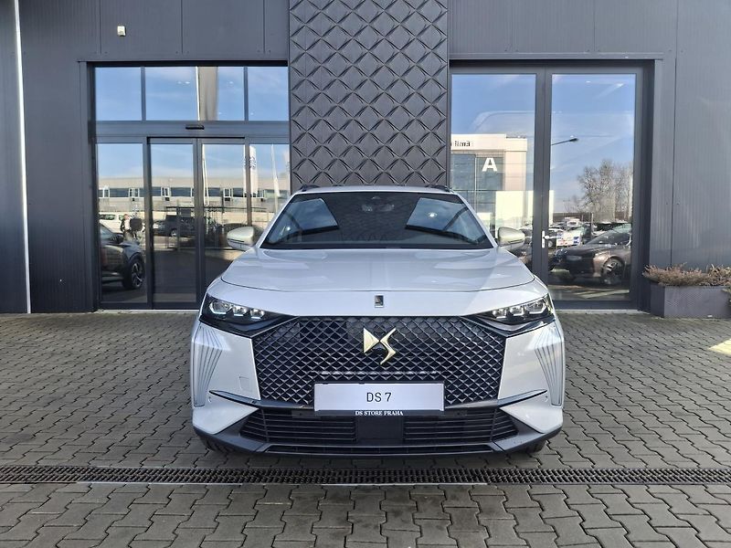 DS Automobiles DS7 (2026) PERFORMANCE LINE 1.5 BlueHDi - fotka 2 z 22