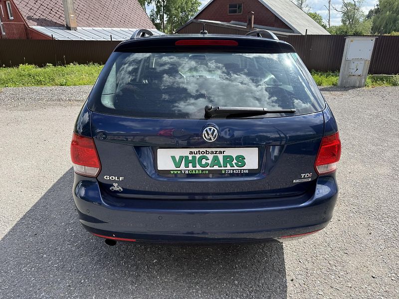 Volkswagen Golf 1,6TDI 77kW Klimatizace - fotka 6 z 18