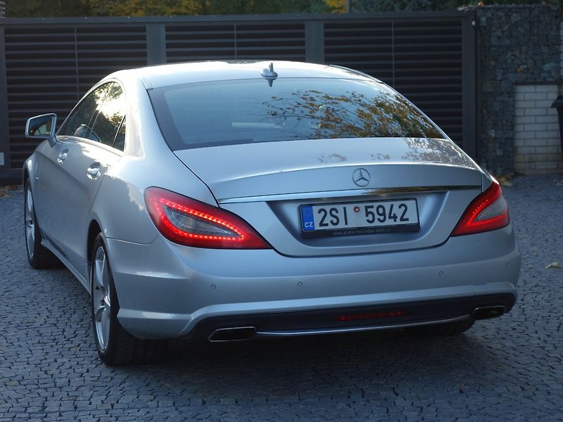 Mercedes-Benz CLS (2012) 350D*4M*AMG*195KW*TOP-VÝB*CZ!! - fotka 2 z 48