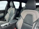 Volvo XC60 R-Design B5 AWD 184kW - náhled 11