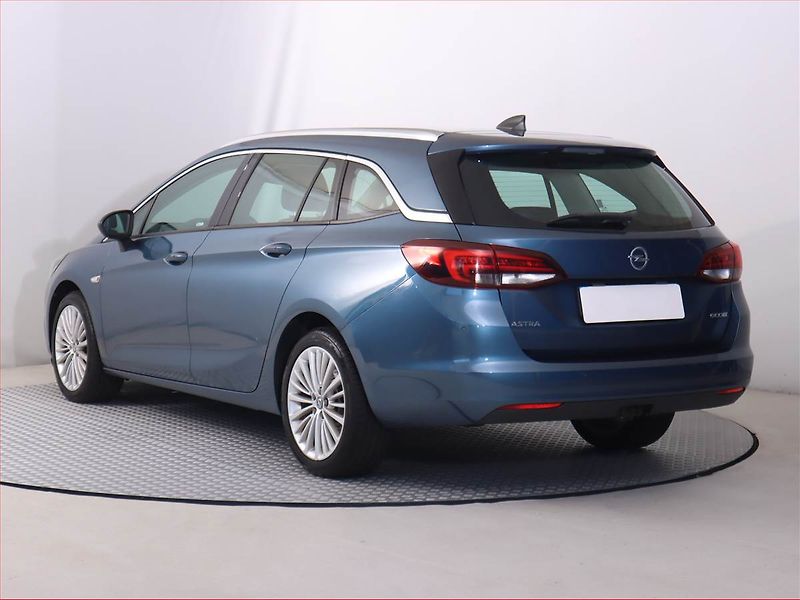 Opel Astra (2016) 1.6 CDTI, Serv.kniha, Navi - fotka 4 z 20
