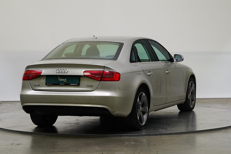Audi A4 - fotka 2 z 28
