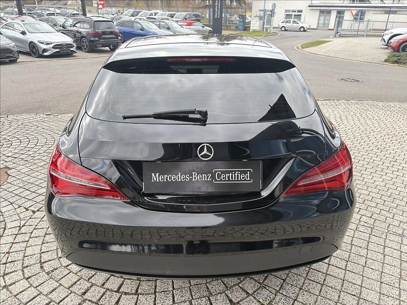 Mercedes-Benz CLA 1,6 180 SB ČR 1.maj - fotka 5 z 16