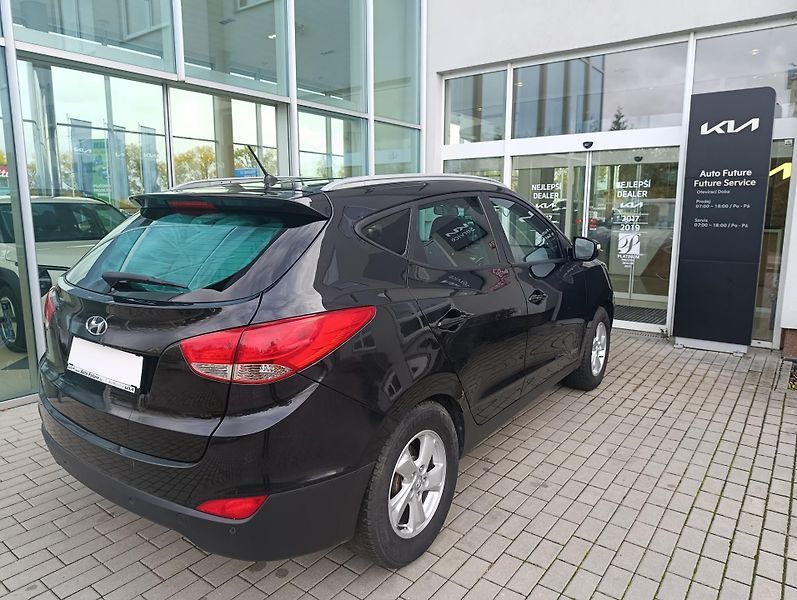Hyundai ix35 (2011) 2.0 100kw 4X4 REZERVACE - fotka 6 z 21