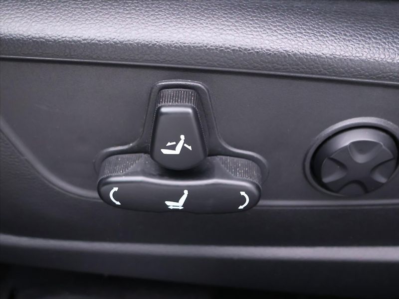 SsangYong Korando 1,5 Turbo e-XGI 120kW Aut. - fotka 17 z 39