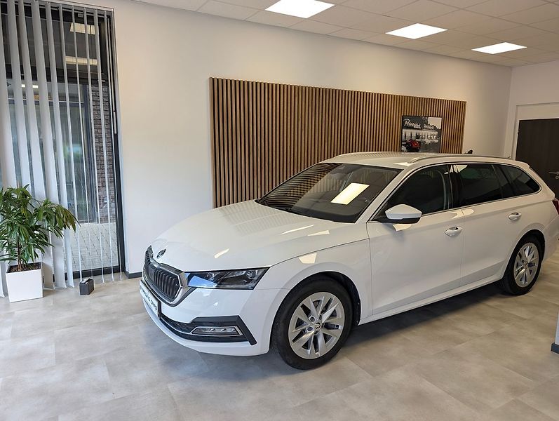 Škoda Octavia 1.5 TSI STYLE PLUS - fotka 4 z 33