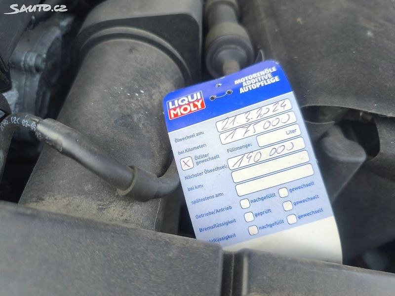 Volkswagen Golf TDI 66KW,PĚKNÝ,SERVISKA,1MAJ57 - fotka 20 z 23