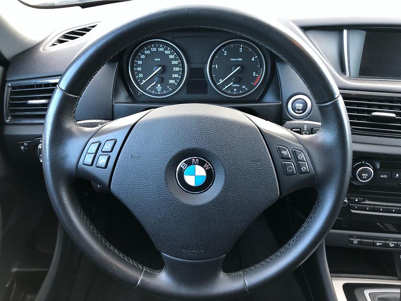 BMW X1 xDrive 18d Automat 8st. - fotka 18 z 28