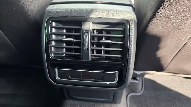 Volkswagen Passat (2023) Alltrack 2.0 TDI 147kW DSG - fotka 16 z 41
