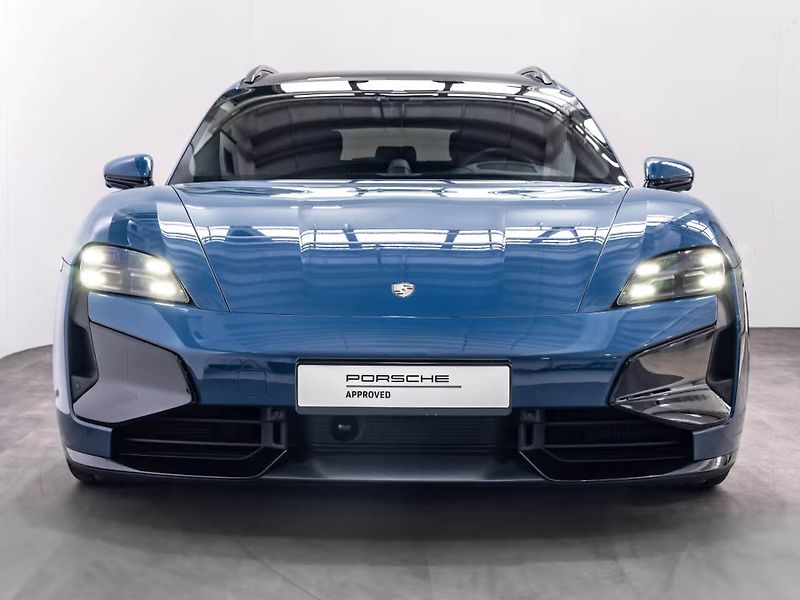 Porsche Taycan Turbo Sport Turismo HuD InnoDr - fotka 2 z 21