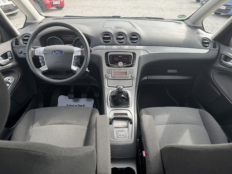 Ford Galaxy 2.0-16V(107KW)7SEDAČEK - fotka 23 z 45