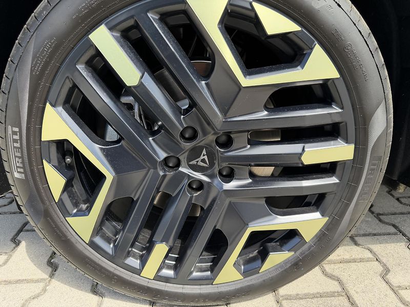 Cupra Terramar (2026) 2.0TSI 150kW 4WD TRIBE NT R20! - fotka 20 z 52