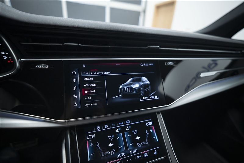 Audi Q7 3,0 TDI QUATTRO S-LINE 1. MAJ - fotka 36 z 45