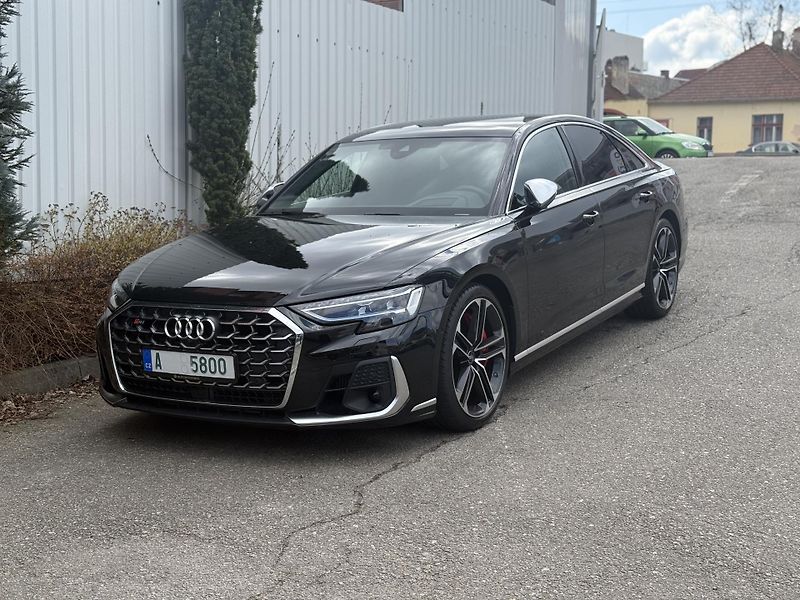 Audi S8 4.0 TFSI quattro - fotka 3 z 11