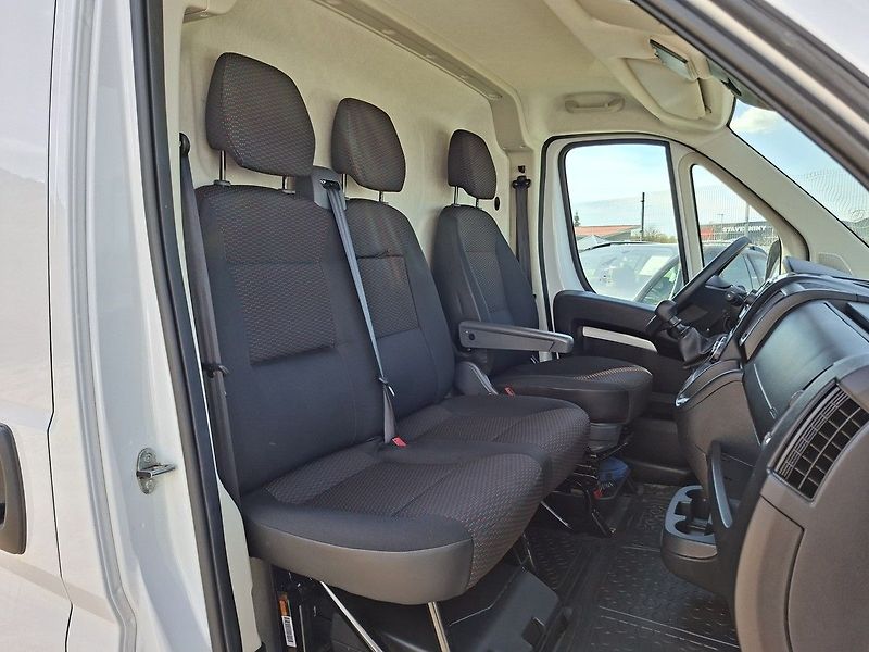 Peugeot Boxer FG 3300 L2H2 BHDi 140k M6 DEMO - fotka 14 z 19