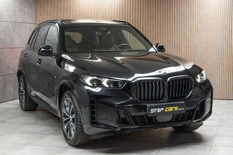 BMW X5 xDrive30d ///M*TAŽNÉ*7.MÍST*ČR - fotka 3 z 51