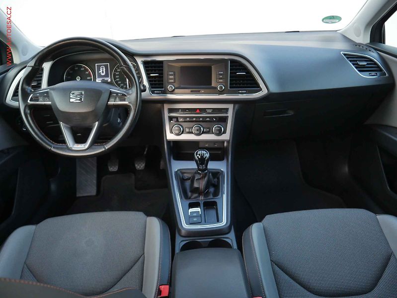 Seat Leon (2018) 1.4 TSi, X-Perience - fotka 8 z 16