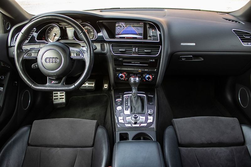 Audi RS 5 - fotka 12 z 33