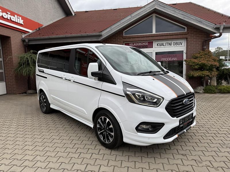 Ford Tourneo Custom (2018) SPORT - 2,0TDCi - 125kw - fotka 3 z 69