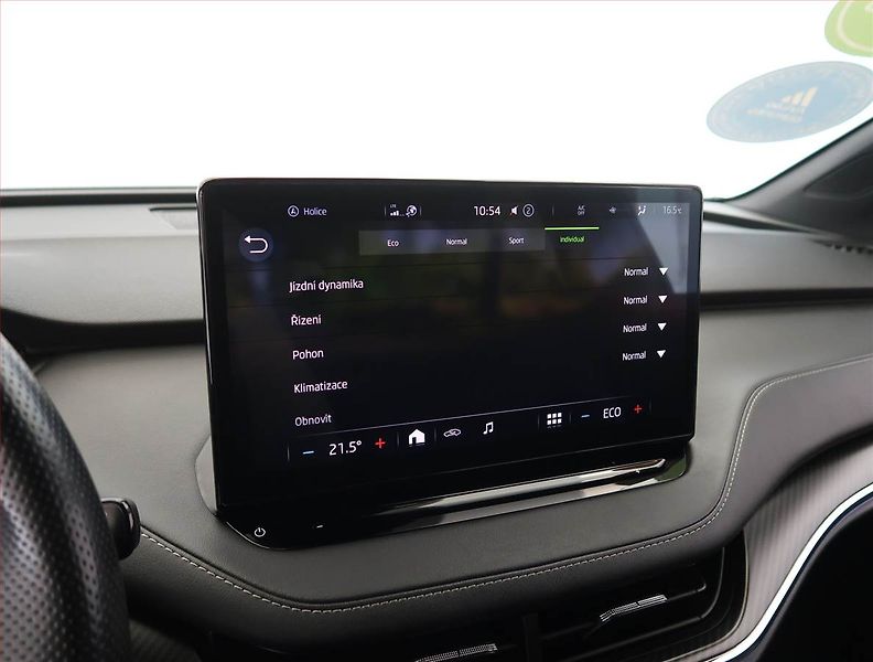 Škoda Enyaq (2023) Sportline iV 60 (62 kWh) - fotka 22 z 31