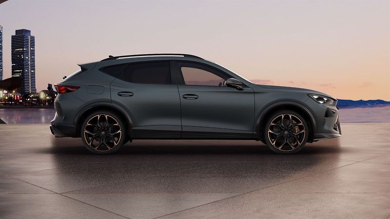 Cupra Formentor (2026) VZ5 2.5 TSI 390k DSG 4WD - fotka 4 z 7