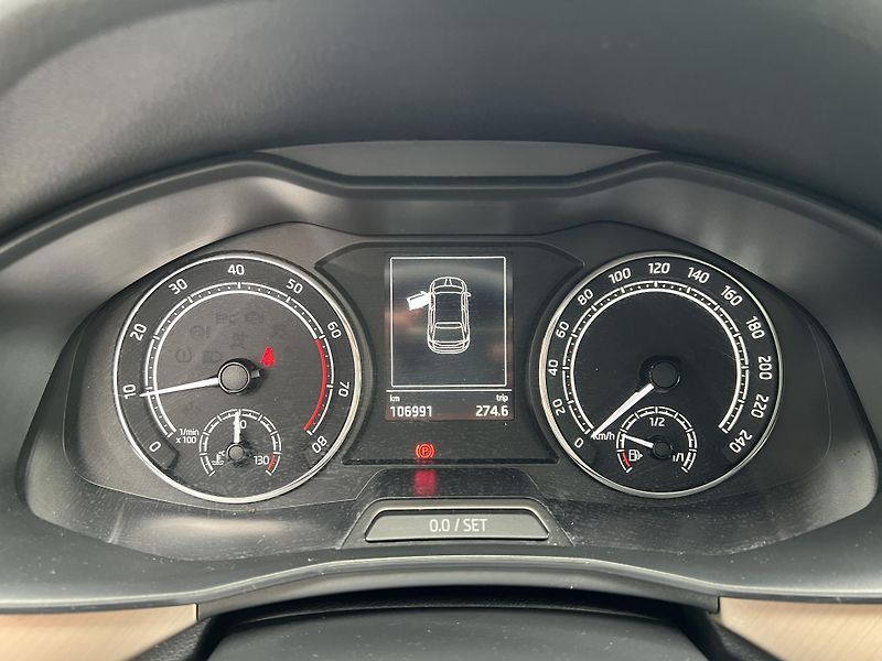 Škoda Scala (2022) 1,5TSi 110kW STYLE - fotka 12 z 38