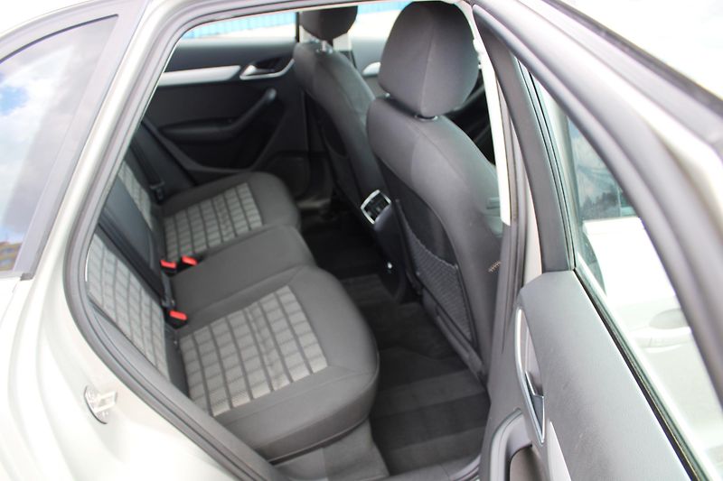 Audi Q3 (2016) 2,0TDI QUATTRO S-TRONIK LED   - fotka 12 z 16