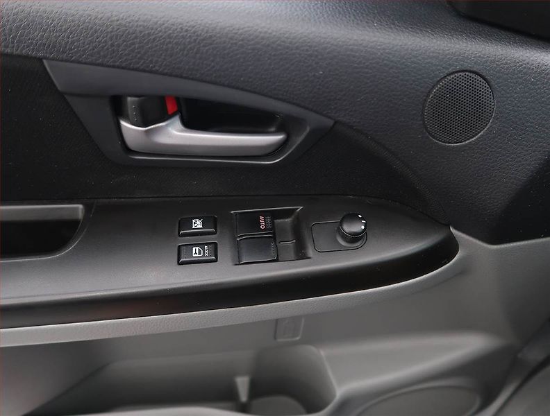 Suzuki SX4 (2013) 1.6 VVT, Serv.kniha - fotka 15 z 15