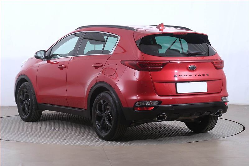 Kia Sportage (2021) Black Edition 1.6 CRDi - fotka 4 z 24